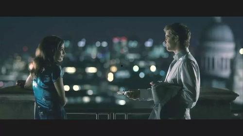 one day在线观看,一场跨越岁月的爱情旅程  第2张